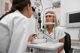 Best Eye Surgery Specialist Doctor in Guna