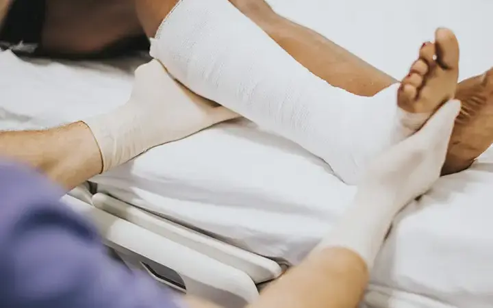 Orthopedic, Fracture & Accidental Hospital in Akola