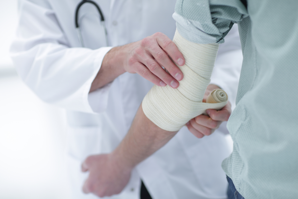 Orthopedic fracture and accidental hospital itarsi