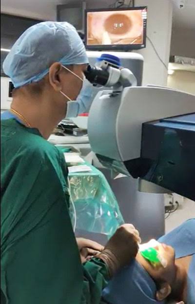 Best Eye Surgery Specialist Doctor in Shivpuri
